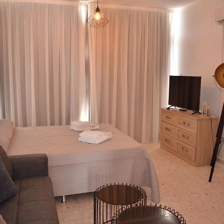 Almyria Apartments - By Imh Travel & Tours Pafos Exterior foto