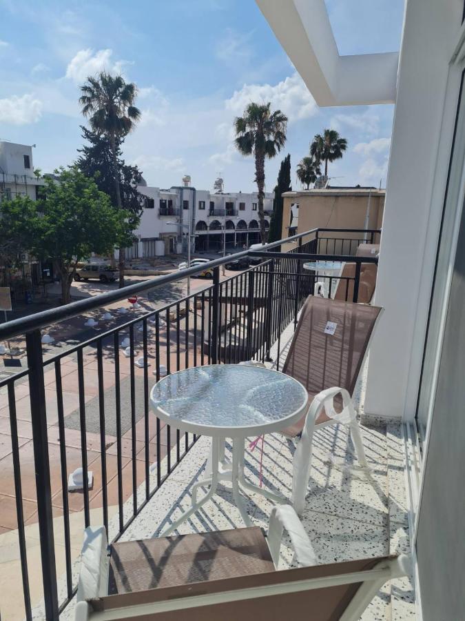 Almyria Apartments - By Imh Travel & Tours Pafos Exterior foto