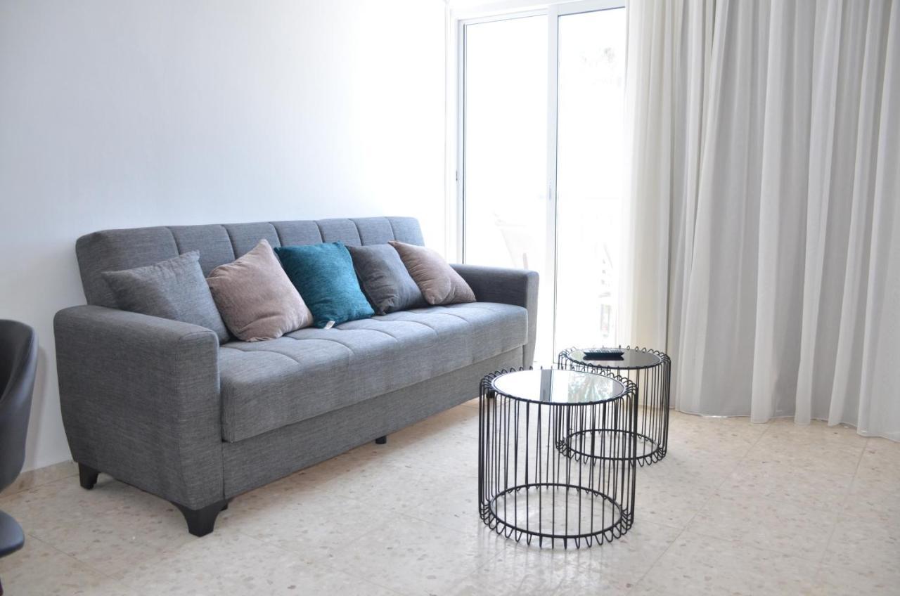 Almyria Apartments - By Imh Travel & Tours Pafos Exterior foto
