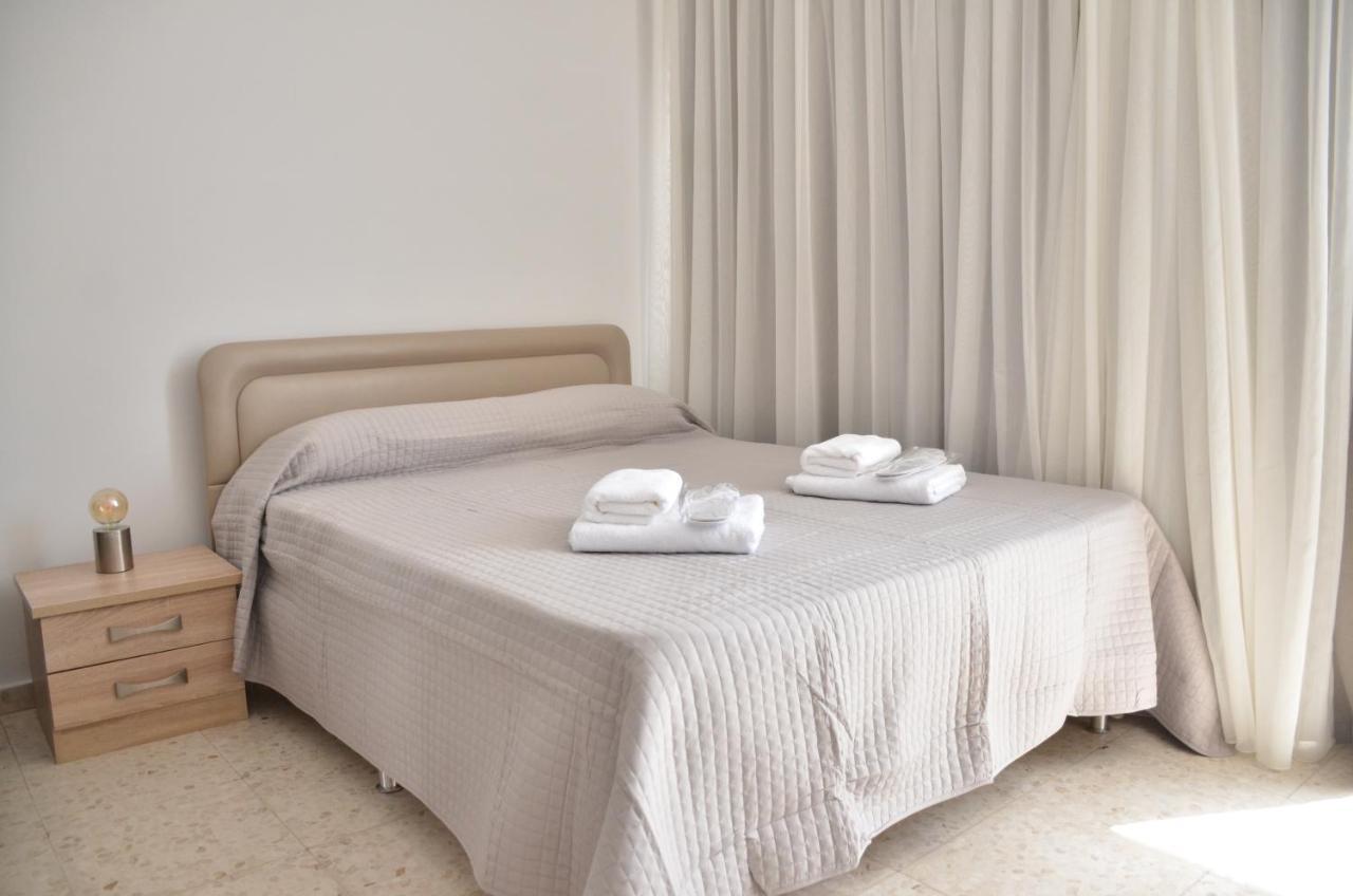 Almyria Apartments - By Imh Travel & Tours Pafos Exterior foto