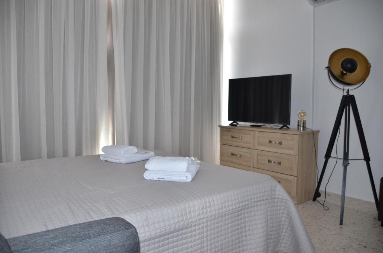 Almyria Apartments - By Imh Travel & Tours Pafos Exterior foto