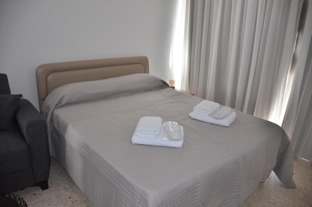Almyria Apartments - By Imh Travel & Tours Pafos Exterior foto